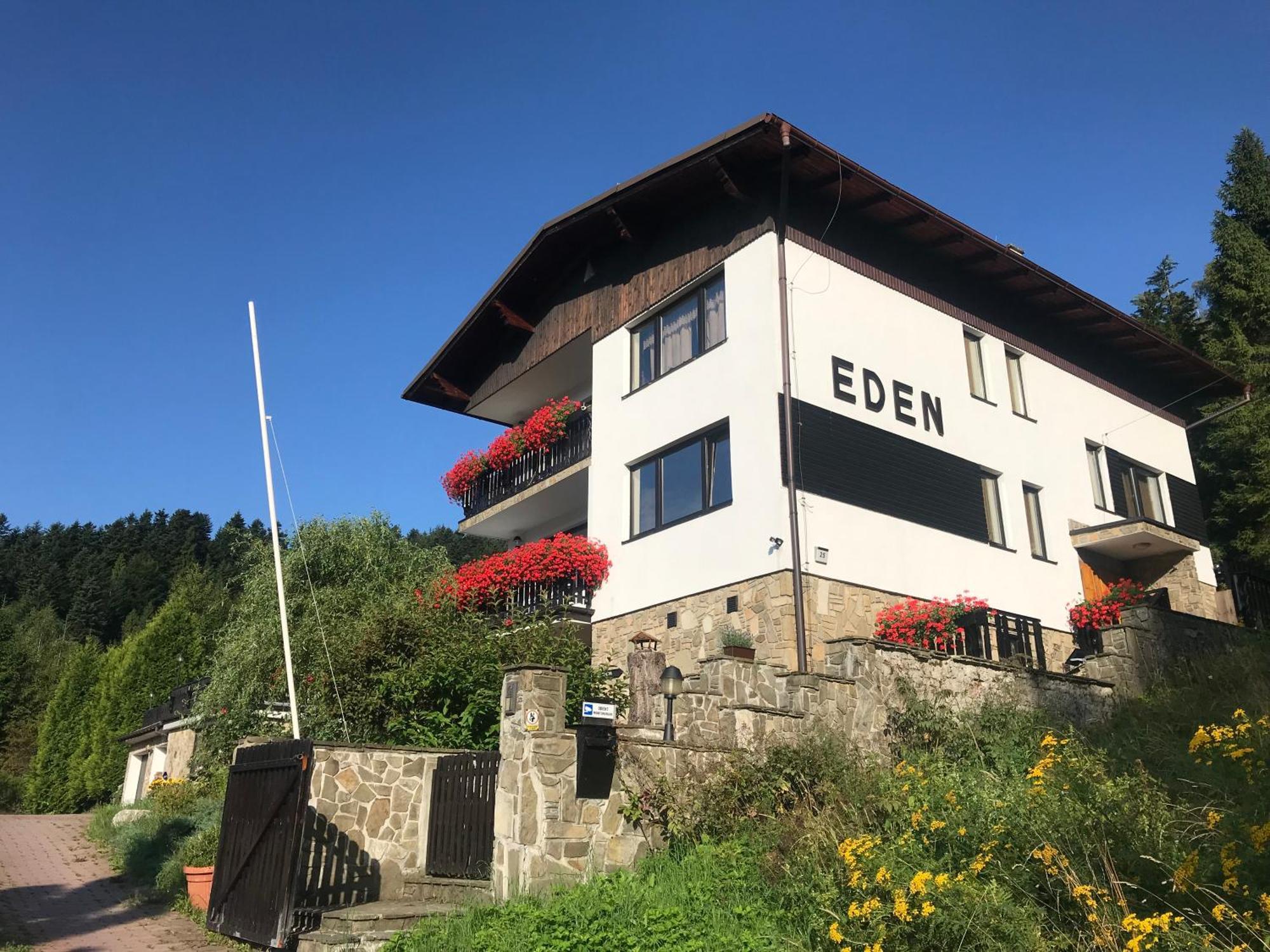 Eden Szczyrk Bed & Breakfast Exterior photo